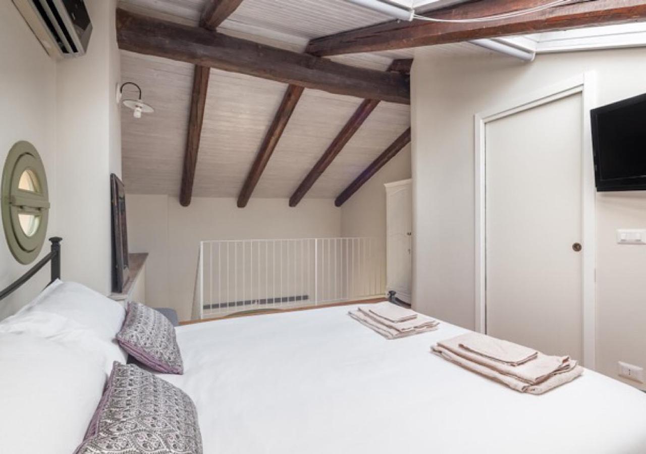 Charming Loft Golf Club Barolo Apartment Novello Exterior foto